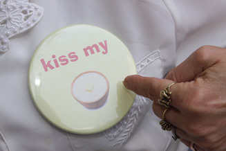 Kiss my Grits Badge Photo